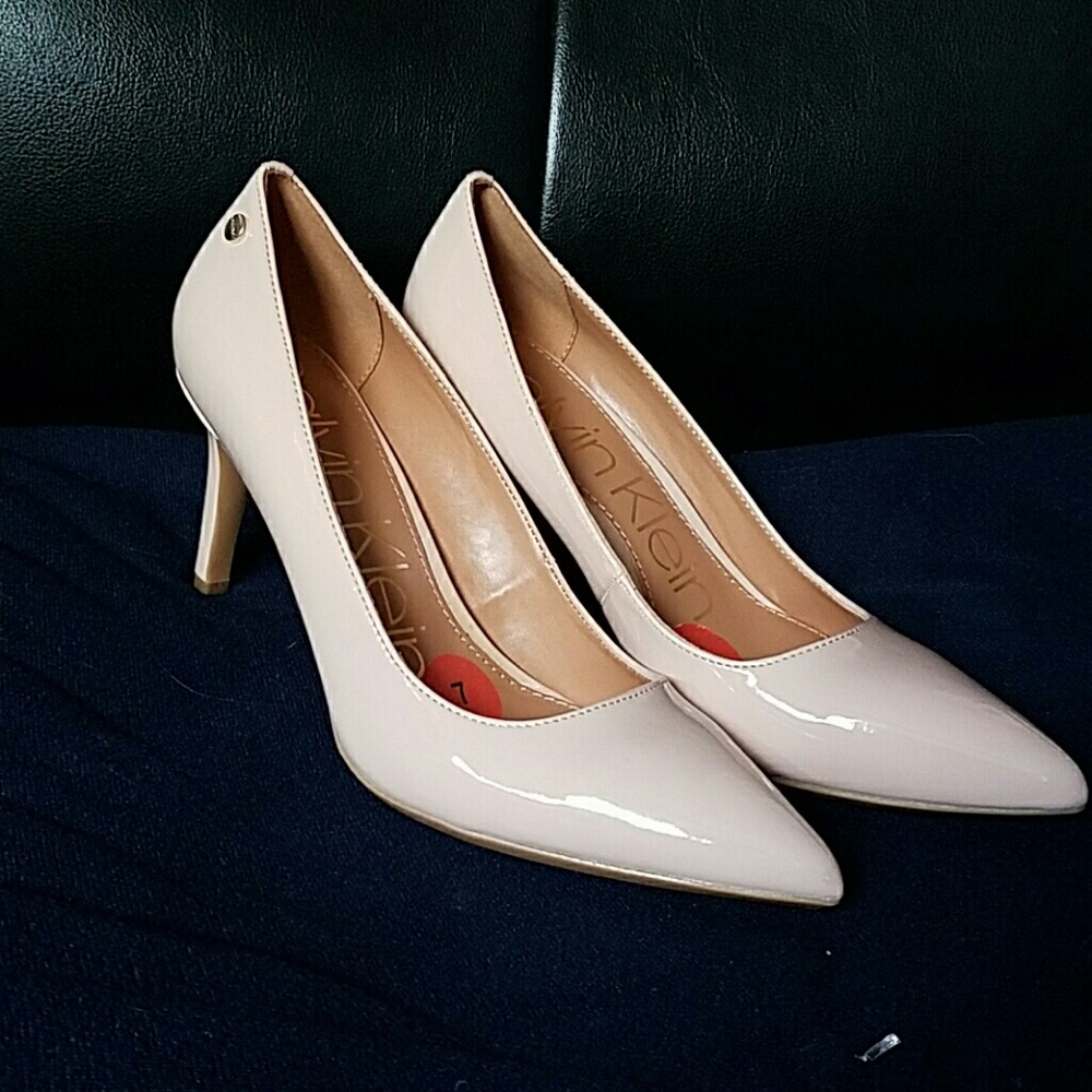 Brand New CALVIN Klein cream colored heels